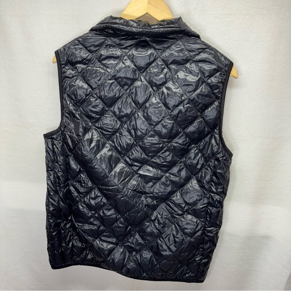 Uniqlo Women's Glossy Black Quilted Vest - Picture 6 of 6